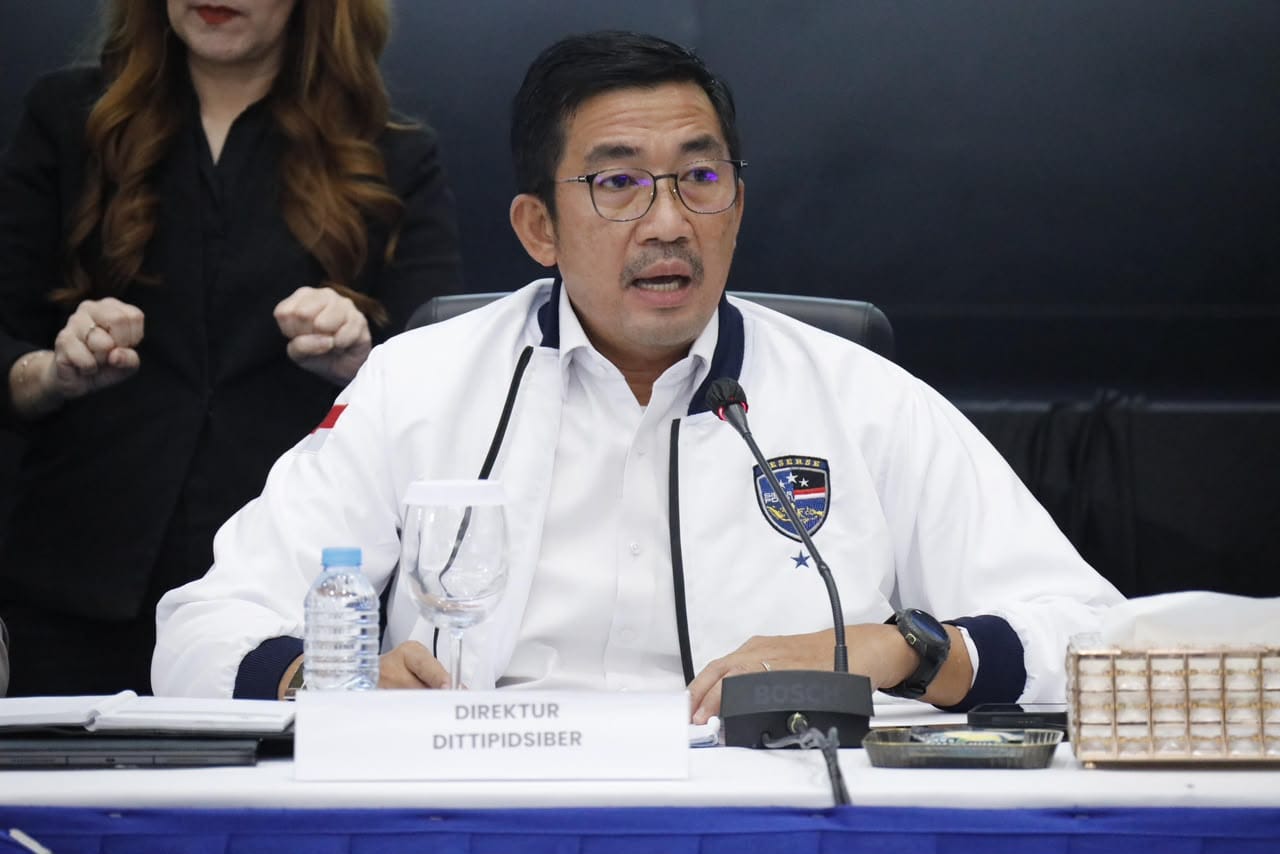 Bareskrim Polri Bongkar Praktik Live Streaming Pornografi di TikTok dan Tevi, Enam Tersangka Diamankan