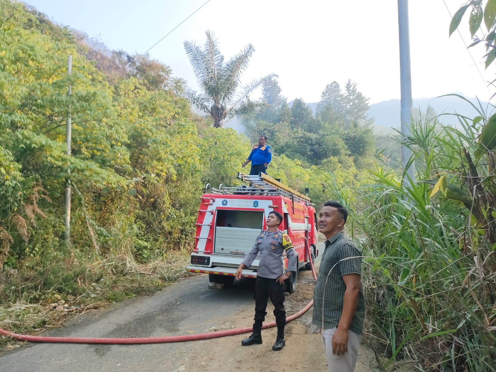 Karhutla Seluas 0,5 Hektare di Ulu Air Berhasil Dipadamkan Polsek Sungai Penuh dan Damkar