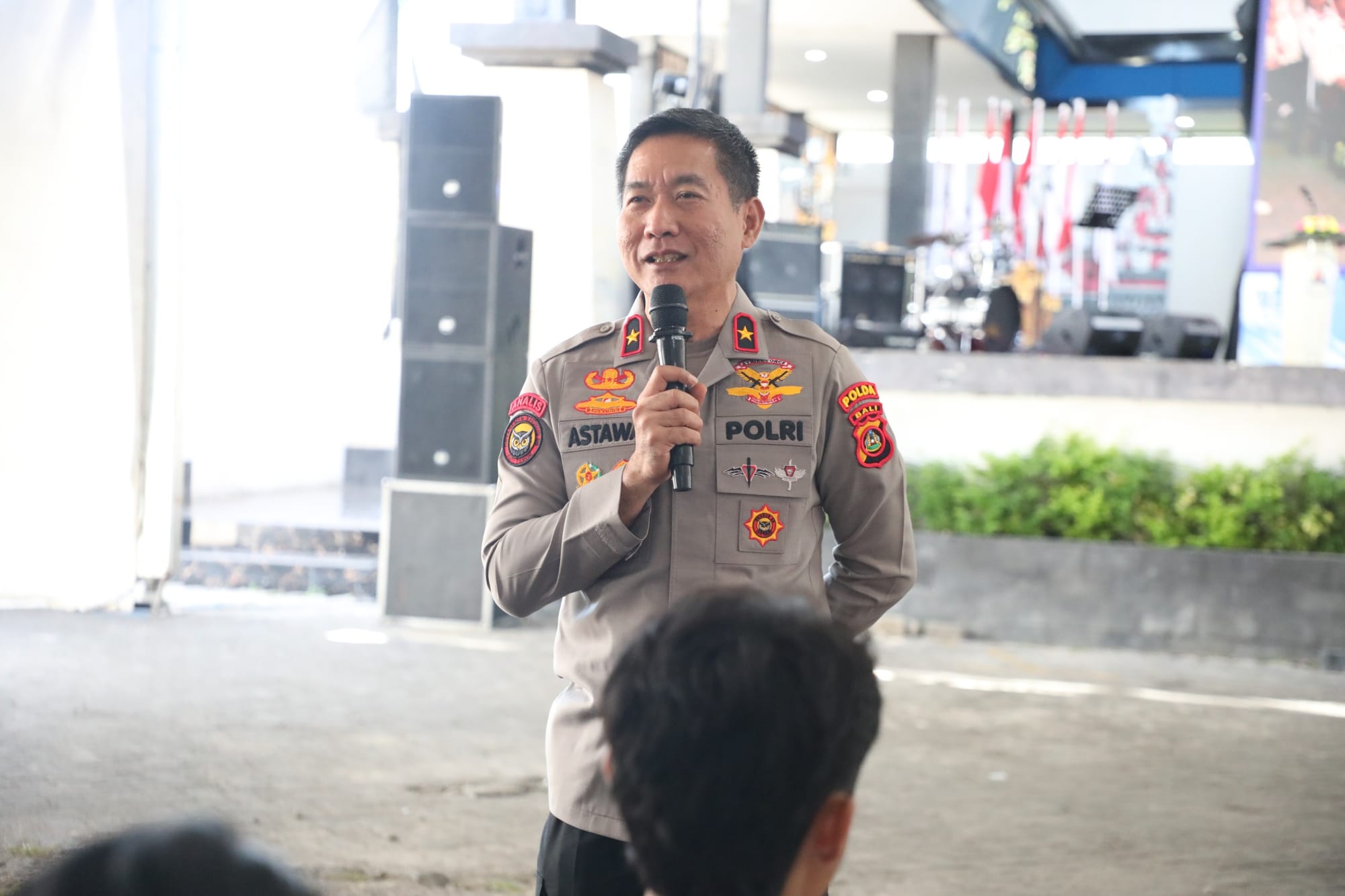 WAKAPOLDA BALI BEKALI MAHASISWA BARU UNDIKNAS, JADILAH GENERASI BERKARAKTER, DISIPLIN, DAN BEBAS DARI NARKOBA