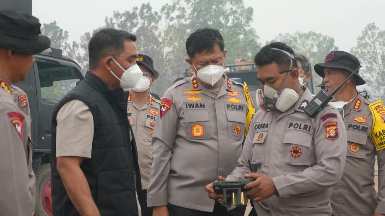 Atasi Karhutla di Lahan Gambut, Kapolda Kalteng Gunakan X-Fire untuk Percepat Pemadaman