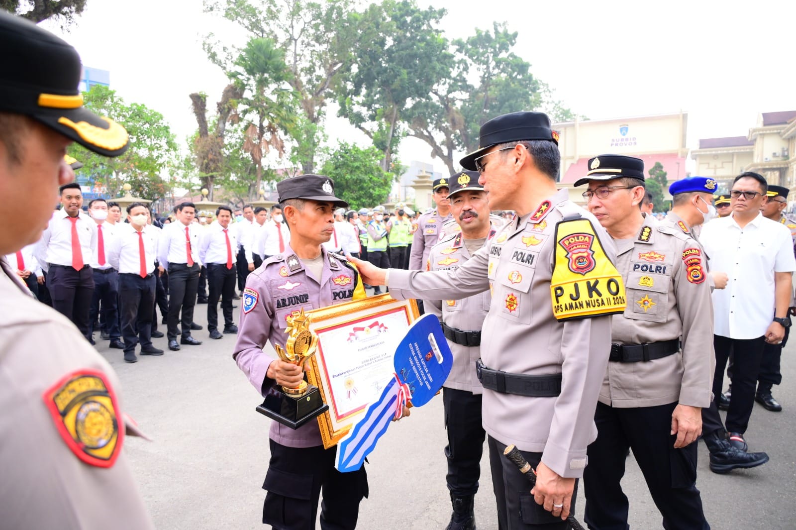 Polda Jambi Beri Penghargaan kepada Aipda Arjunif Peraih Kompolnas Award 2026