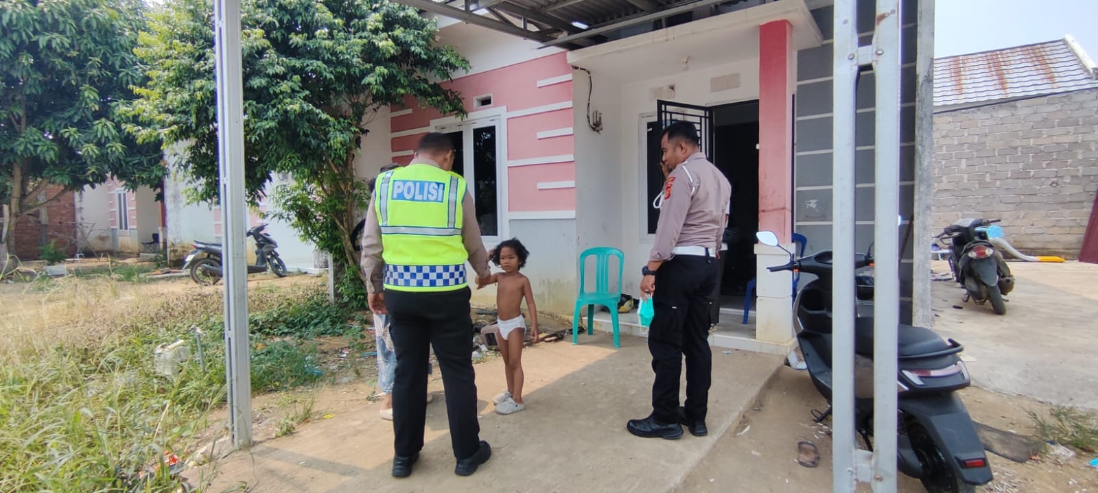 Patroli Hunting, Polisi Temukan Balita Lepas dari Pantauan Orang Tua di Jalan Lintas Tebo
