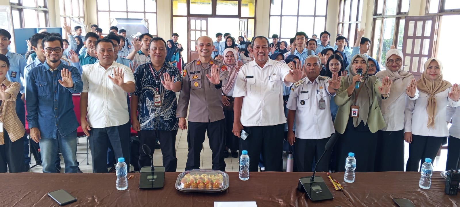 Kapolsek Pontianak Barat Hadiri Dialog Bersama Anak, Bahas Pencegahan Bullying di Lingkungan Sekolah