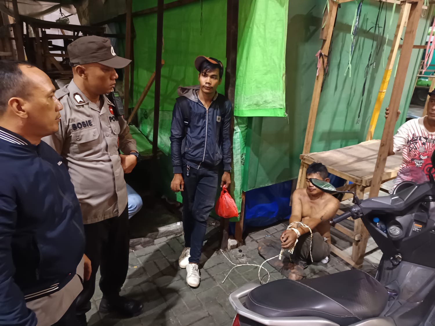 Sigap tanggapi aduan warga,Patroli Enggang Polsek Pontianak Kota amankan terduga pelaku pencurian sepeda