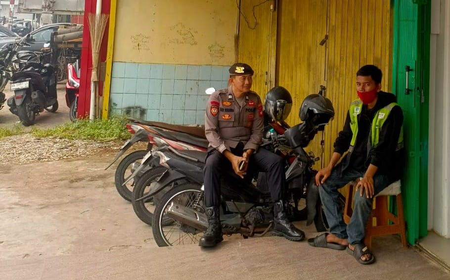 Sambangi Pedagang dan Petugas Parkir, Polsek Pontianak Kota Perkuat Kamtibmas