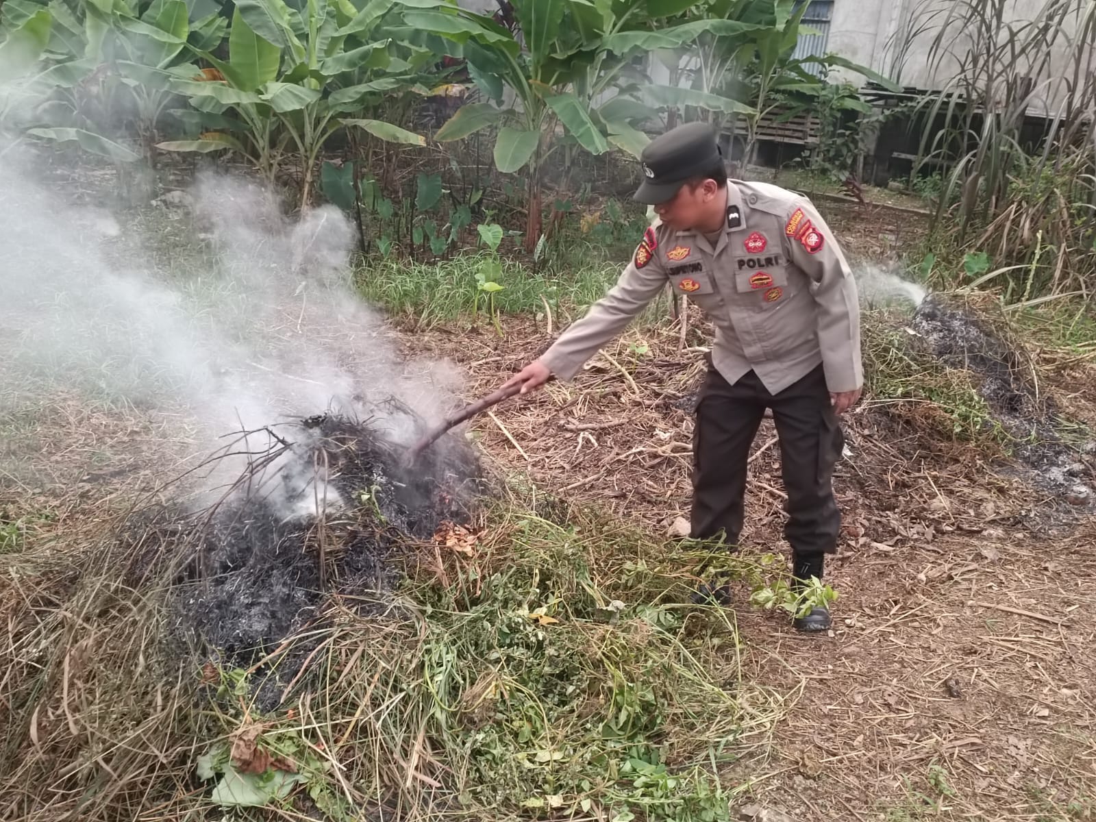 Patroli Enggang Polsek Pontianak Selatan, Ajak Warga Cegah Karhutla dan Jaga Kamtibmas