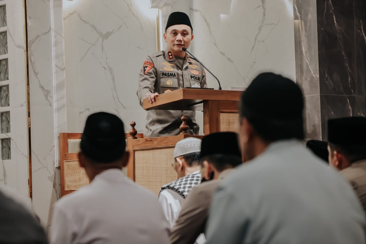 Perkenalkan Diri sebagai Pimpinan Baru, Kapolda Bali Sapa Jemaah Masjid Agung Ibnu Batutah Lewat Program Suling