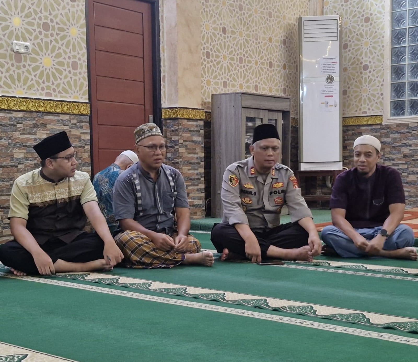 Subuh Keliling, Kapolsek Pontianak Kota Ajak Orang Tua Lebih Peduli Cegah Kenakalan Remaja