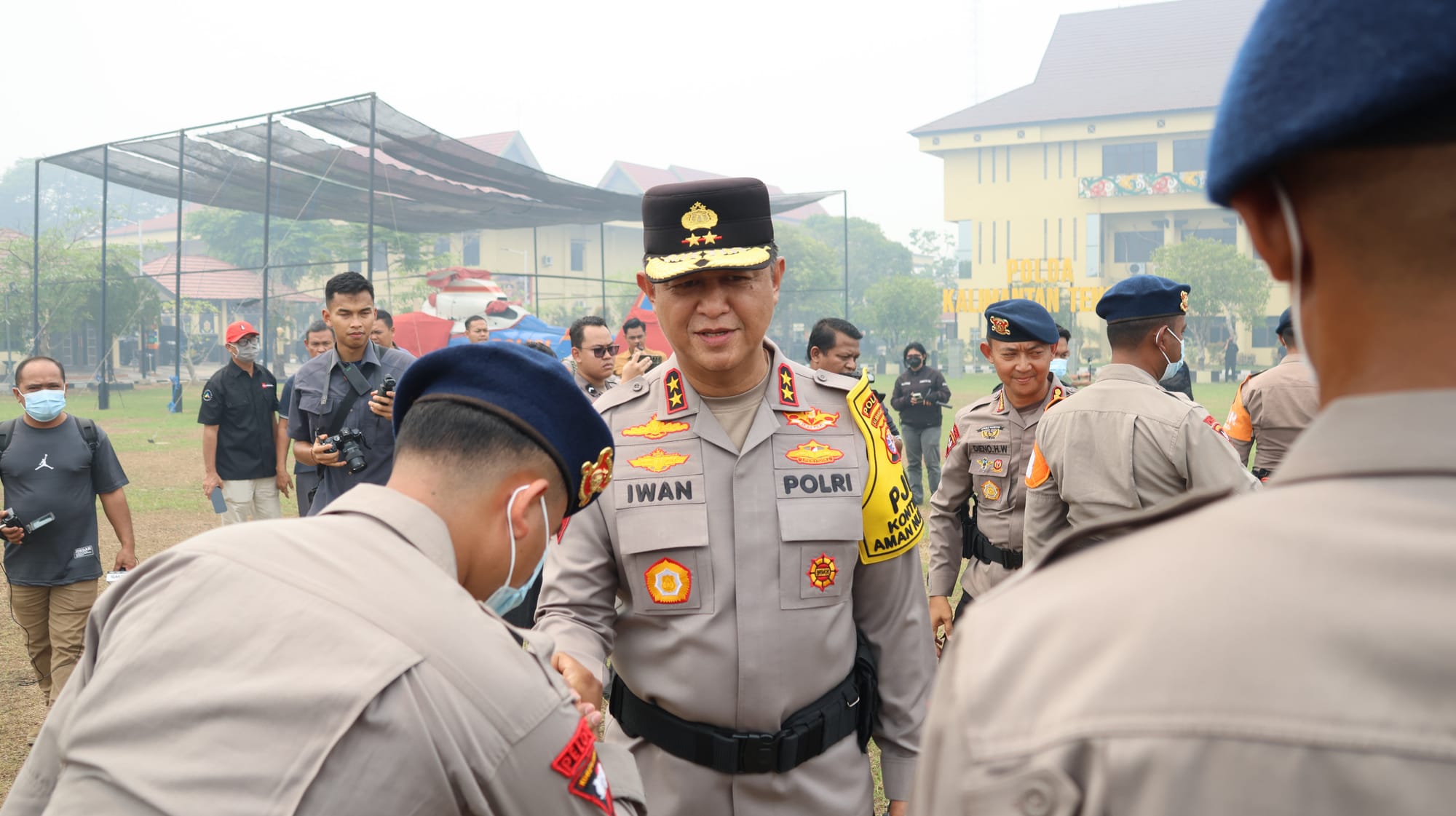 10 Personel Pusdokkes Polri dan 200 Brimob NTB Perkuat Penanganan Karhutla di Kalteng, Kapolda: Fokus di 6 Wilayah Rawan