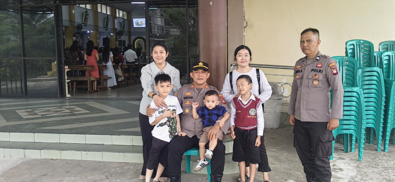 POLISI BERSAMA MASYARAKAT, POLSEK PONTIANAK TIMUR HADIR DALAM KEGIATAN MINGGU KASIH