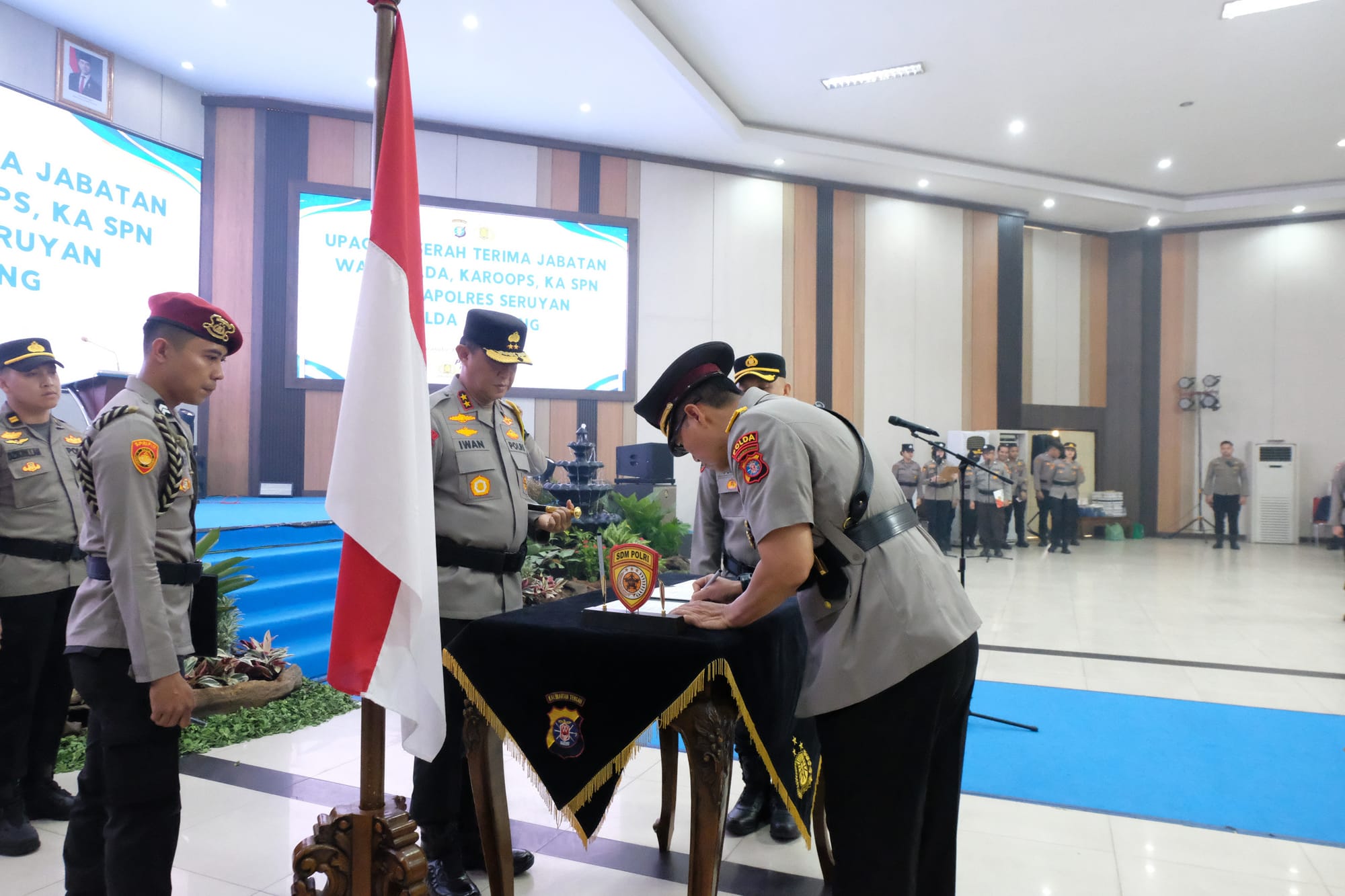 Kapolda Kalteng Pimpin Sertijab Wakapolda, 2 Pejabat Utama dan Kapolres Seruyan