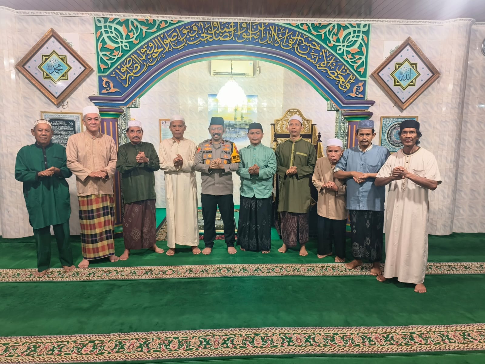 Wakapolda Jambi Laksanakan Subuh Keliling di Masjid Al Amanah, Pererat Silaturahmi dengan Masyarakat