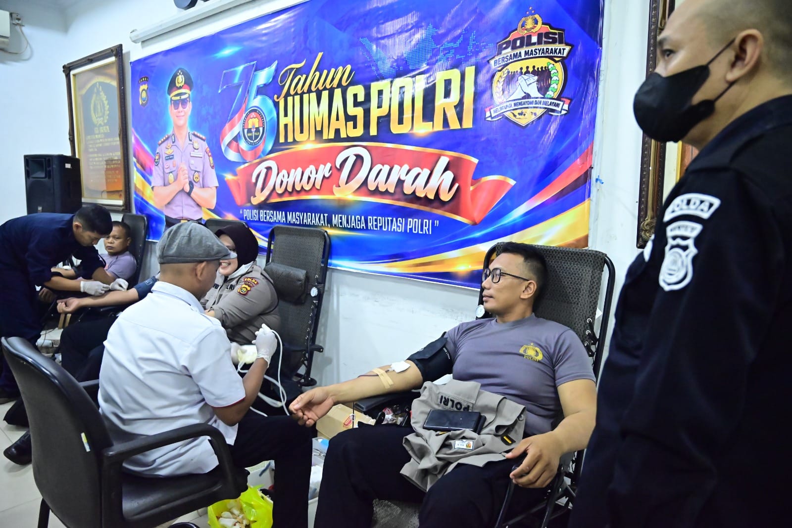 HUT ke-75 Humas Polri, Polda Jambi dan Polres Jajaran Himpun 212 Kantong Darah