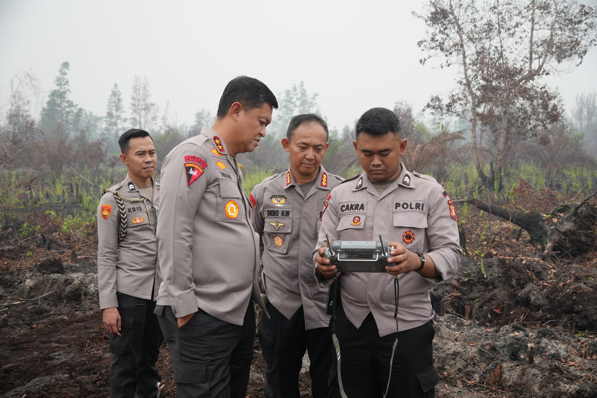 Tinjau Alat Berat Pembuat Sekat Api di Dulin Kandang, Kapolda Kalteng Pastikan Karhutla Tertangani Maksimal