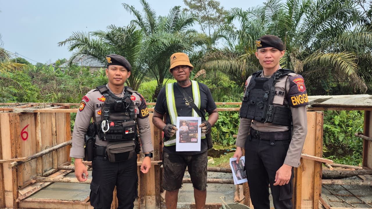 Sat Samapta Polresta Pontianak Gelar Patroli Sambang dan Dialogis, Ajak Warga Jaga Kamtibmas dan Cegah Karhutla