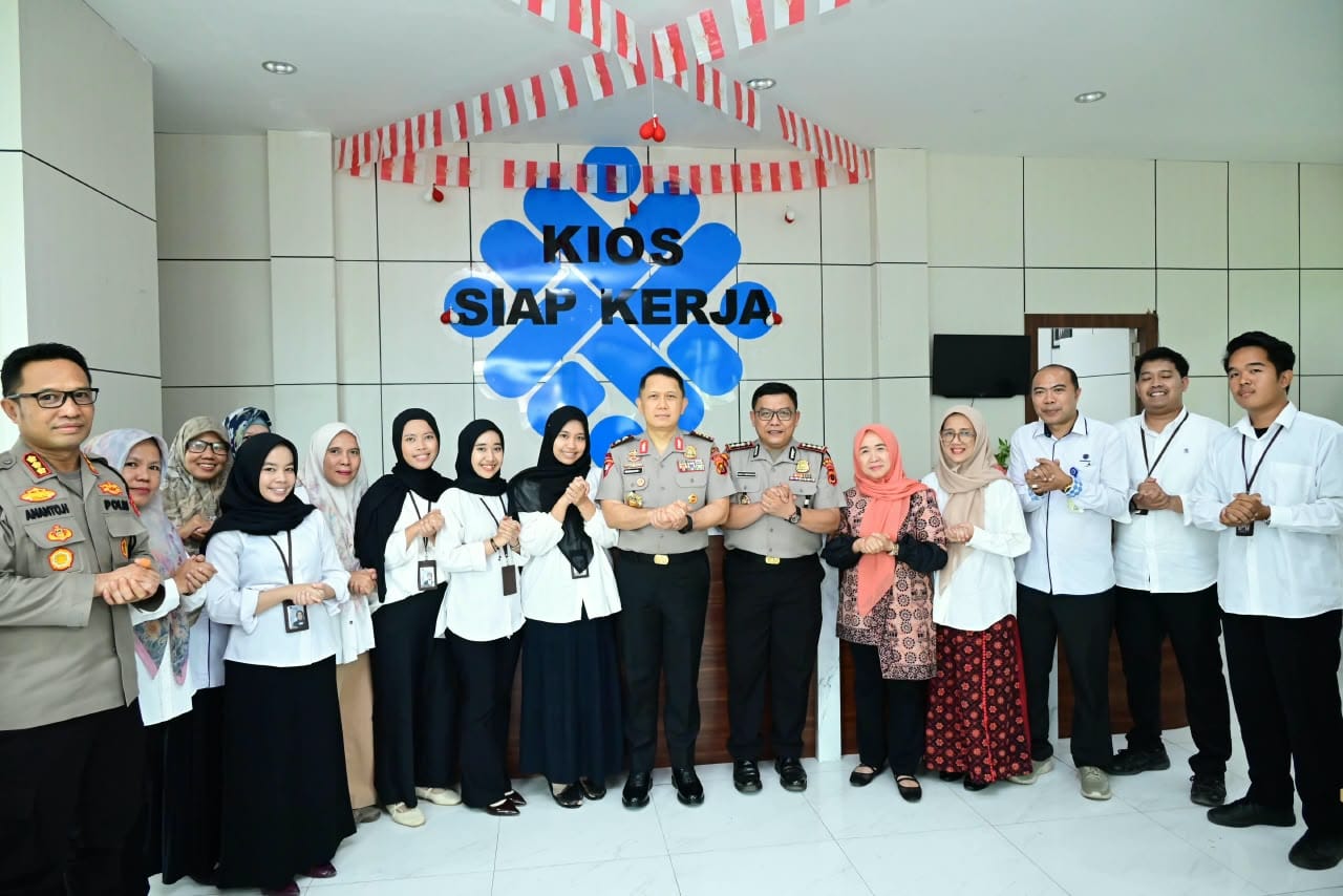 Tekan Angka Pengangguran, Kapolda Jambi Tinjau Pelatihan Vokasi bagi Masyarakat