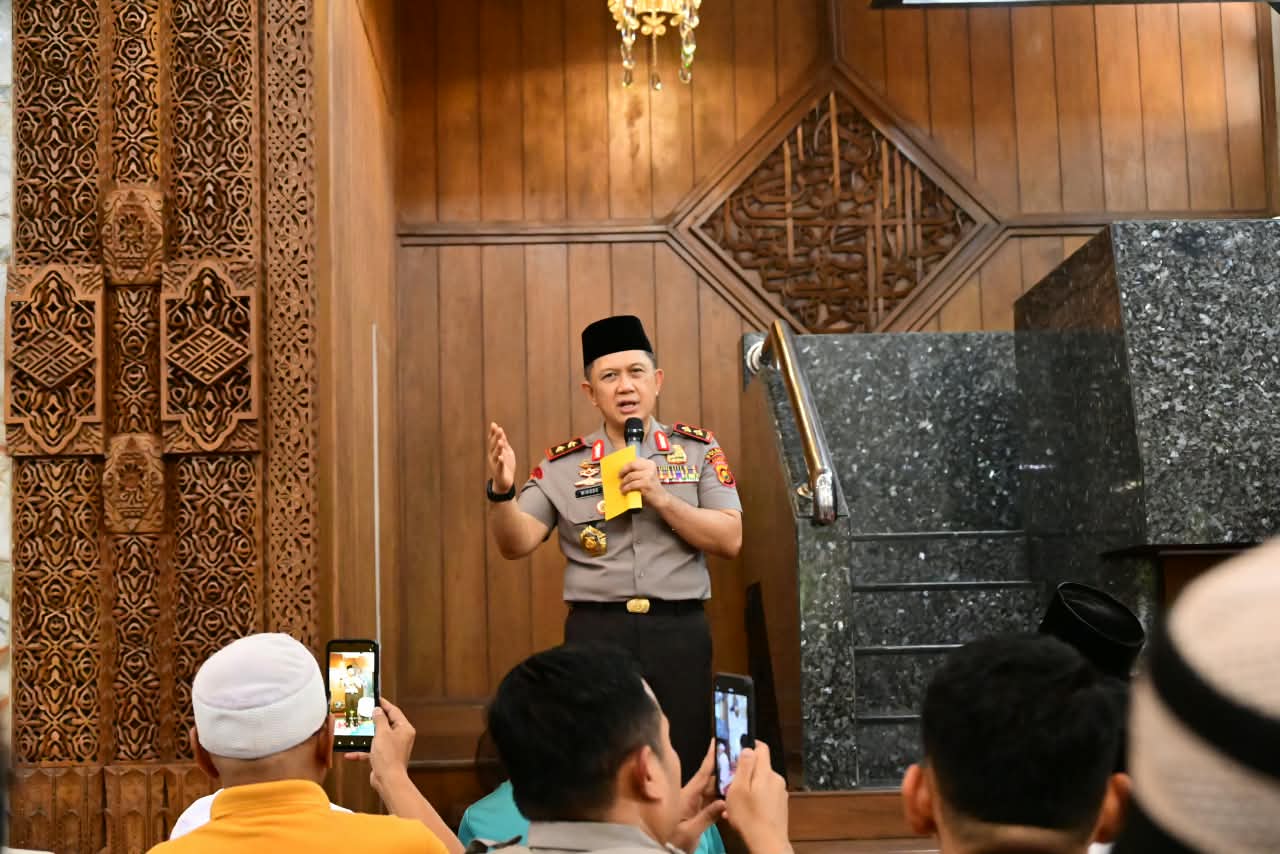 Kapolda Jambi Laksanakan Jumat Keliling, Ajak Masyarakat Bersama Jaga Kamtibmas dan Berantas Narkoba