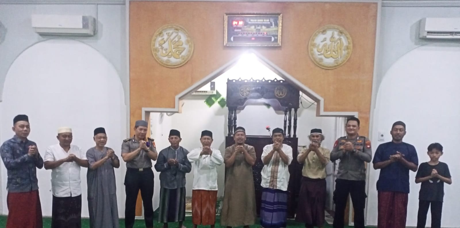 Subuh Keliling Dimasjid Qadar Islam Siantan Hulu, Wakapolsek Pontianak Utara Ajak Warga Tangkal Hoax