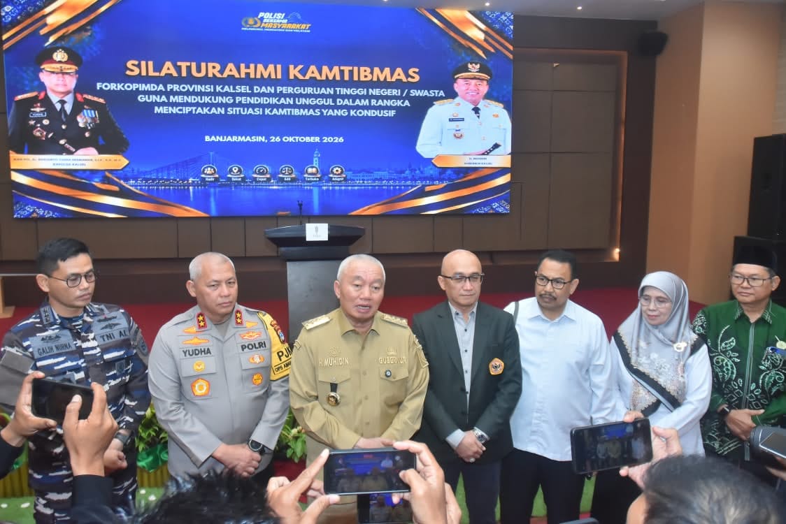 Center  Polda Kalsel, Pemprov, dan Perguruan Tinggi Bentuk Forum Rektor serta Crisis Center untuk Hadapi Karhutla