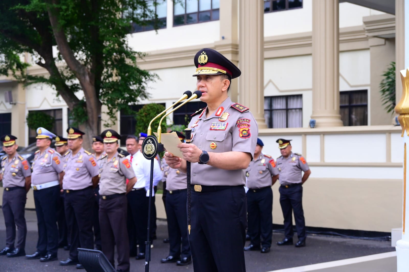 Upacara Hari Sumpah Pemuda ke-98, Kapolda Jambi Tekankan Semangat Patriotisme Generasi Muda