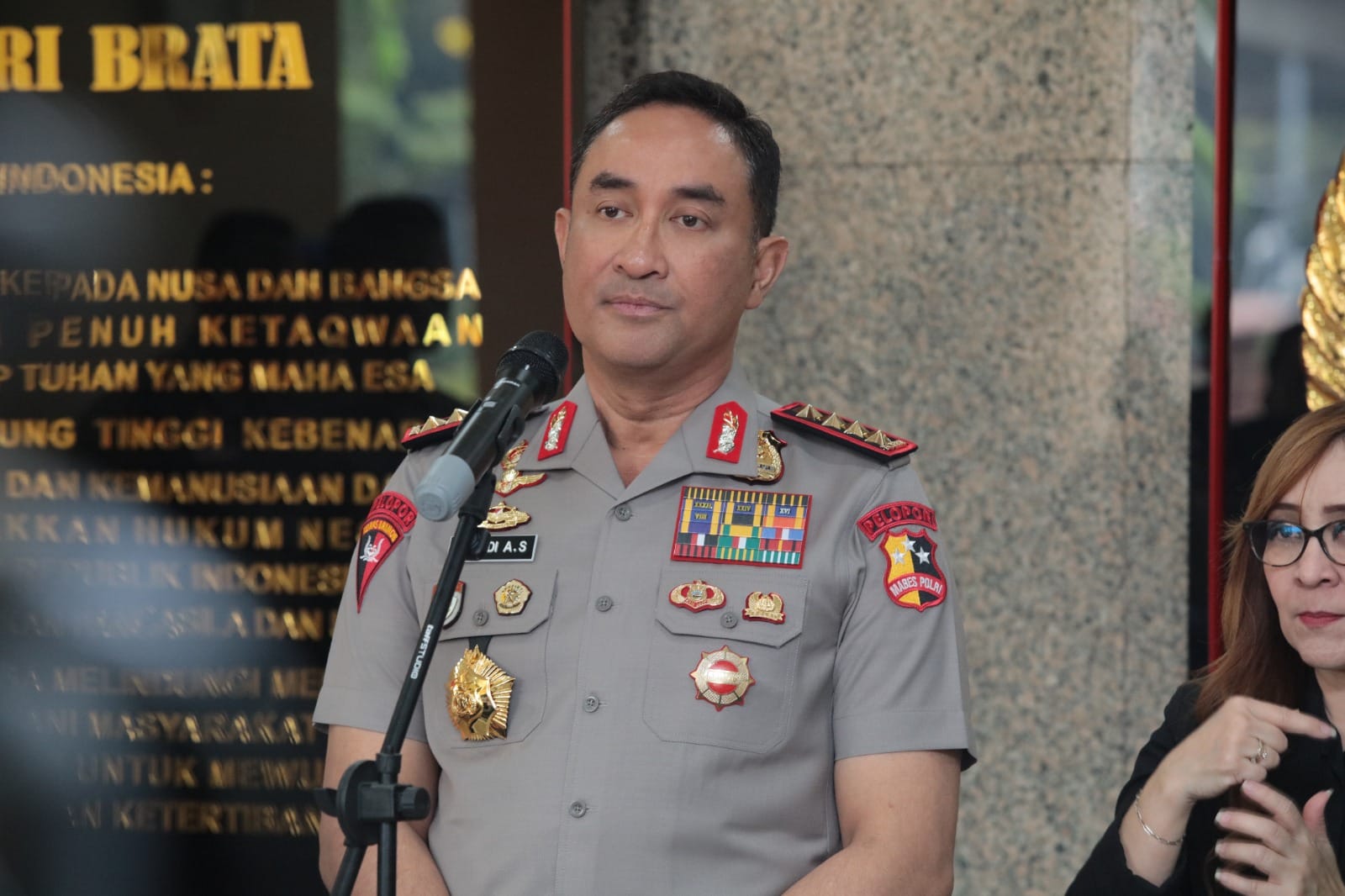 Kapolri Kedepankan Pendekatan Humanis dalam Pelayanan Aksi Penyampaian Aspirasi