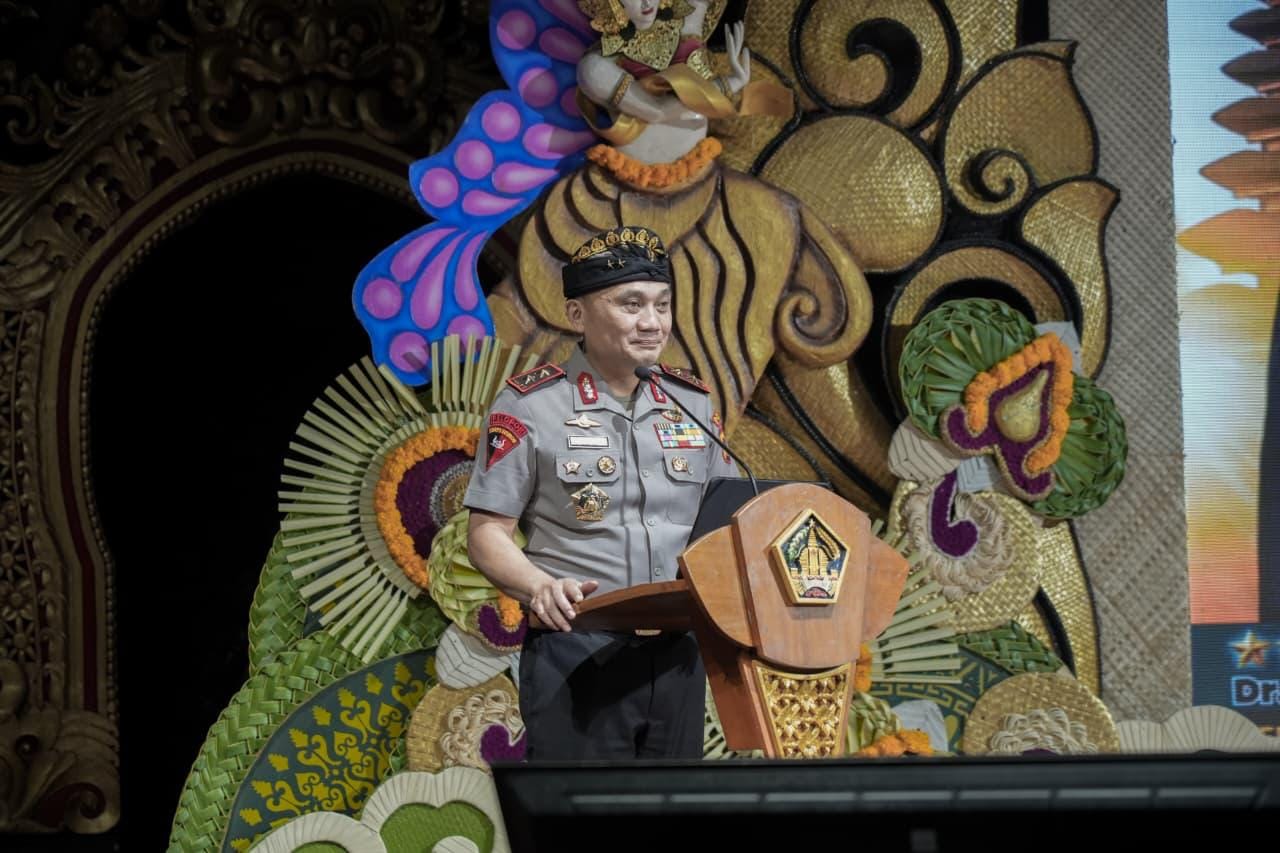 Seminar Literasi Digital 2026, Kapolda Bali Ajak Masyarakat Kritis Hadapi Penipuan Online