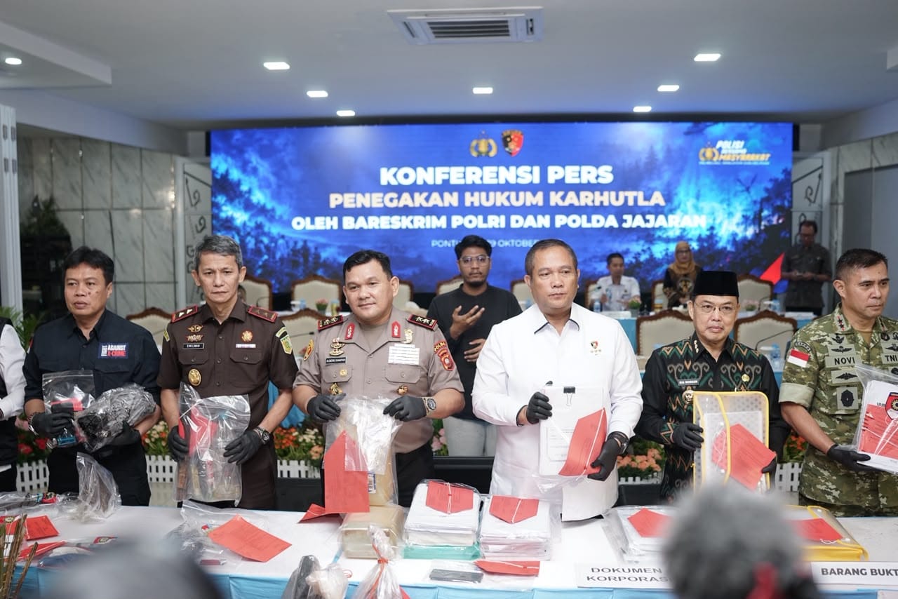 Konferensi Pers Penegakkan Hukum Karhutla, Polda Kalbar tangani 68 Kasus Perorangan dan 33 Kasus Korporasi