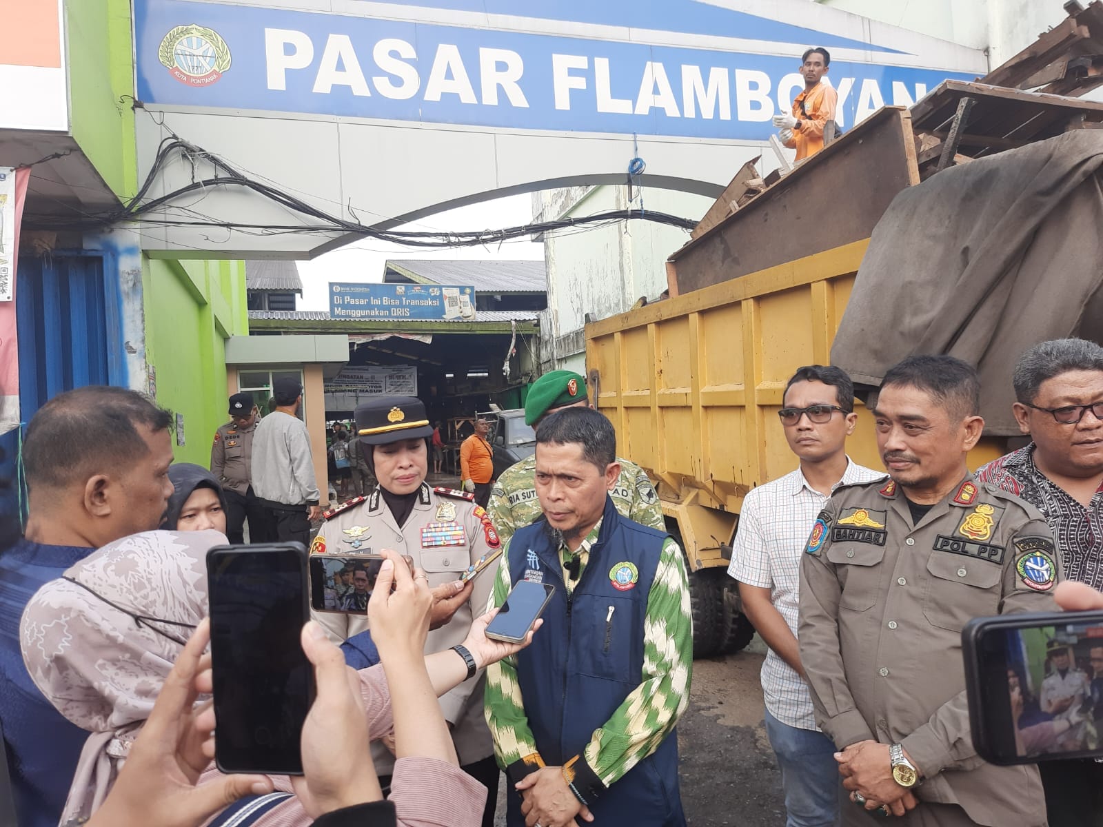 Pasar Flamboyan Ditertibkan, Petugas Kedepankan Pendekatan Humanis