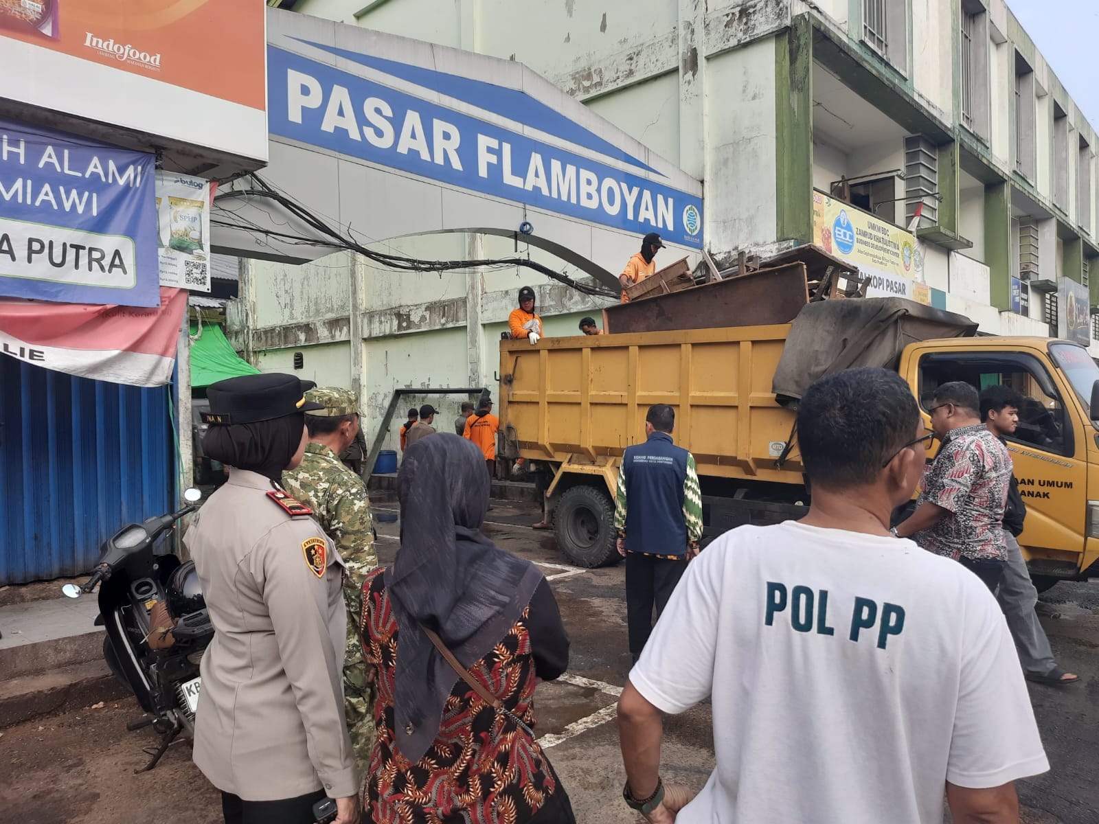 Pasar Flamboyan Ditertibkan, Petugas Kedepankan Pendekatan Humanis