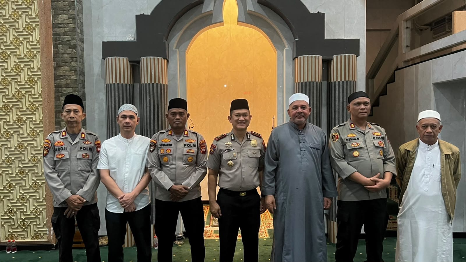 Suling di Masjid Al Hikmah, Wakapolresta Pontianak Ajak Jamaah Peduli Kamtibmas