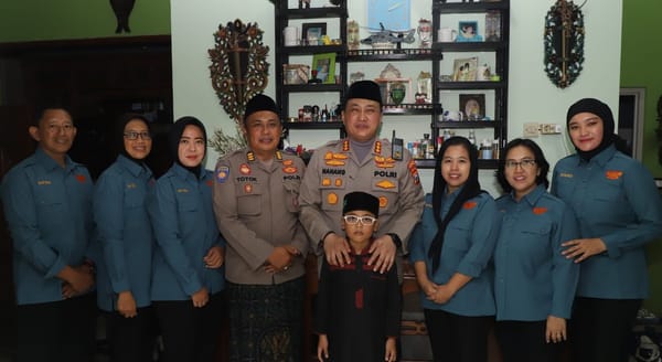 Kapolresta Malang Kota Rayakan Halal Bihalal Bersama Anak Yatim di Padepokan Pringgoboyo
