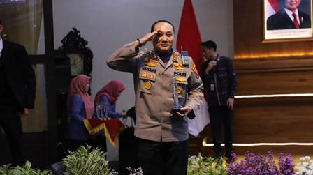 Polresta Malang Kota Raih Penghargaan dari PWI Jatim, Kombes Nanang Haryono Sebut Ini untuk Semua Anggota