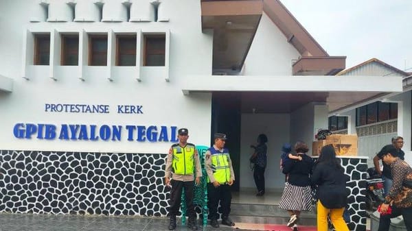 Paskah di Tegal, Ibadah Umat Kristiani Dijalankan Penuh Khidmat dengan Pengamanan Polisi