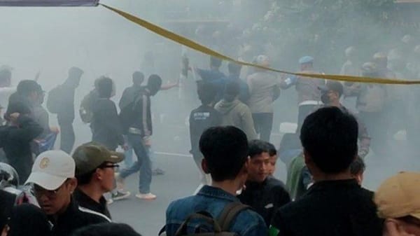 Peringatan May Day Ricuh di Semarang, Pimpinan Komisi III DPR Angkat Bicara