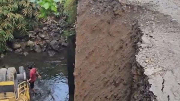 Jembatan Rancamaya Nyaris Ambruk Dihantam Truk, Begini Respons Pemkab Banyumas