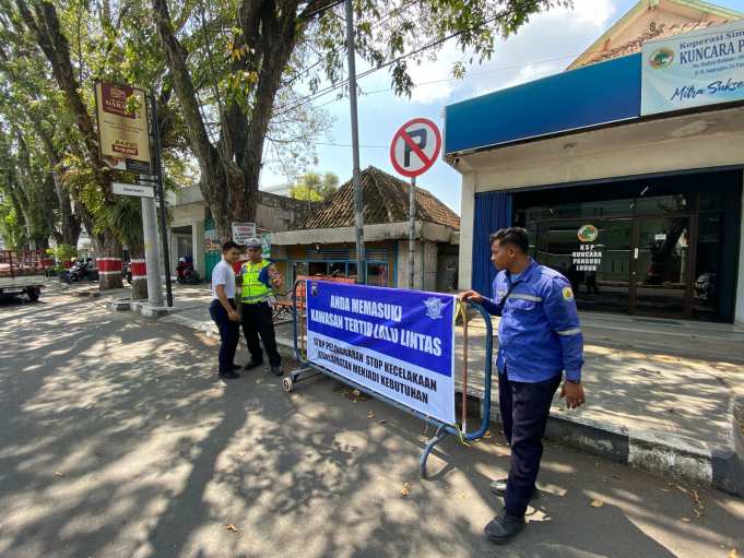 Satlantas Polres Grobogan Pasang Spanduk, Ajak Warga Tertib Berlalu Lintas