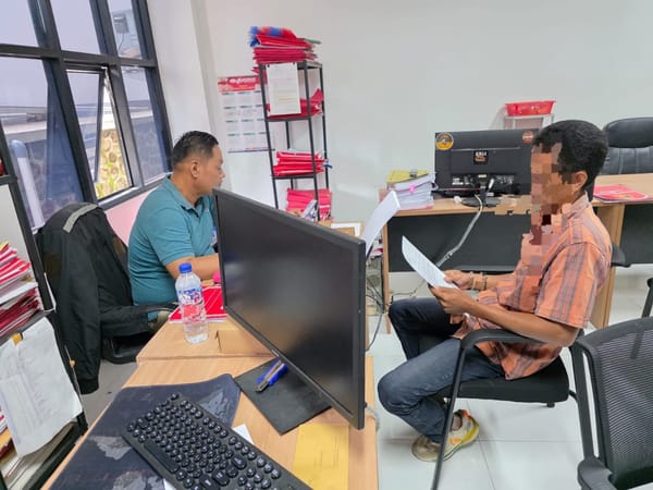 Polisi Amankan Pria Purwokerto yang Ancam Warga dengan Golok di Depan Umum