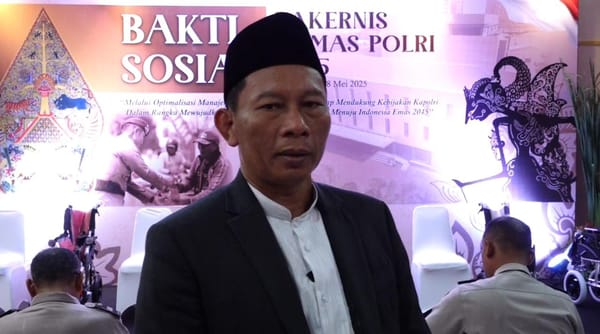 Warga Semarang Sambut Meriah Bakti Sosial Rakernis Humas Polri 2025
