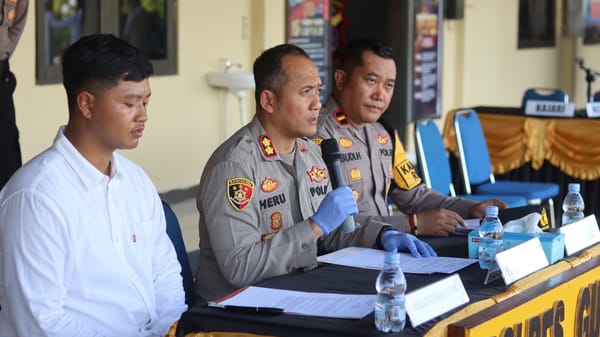 Personel Gabungan Polres Gumas dan Polsek Rungan Tangkap 2 Pengedar Narkoba