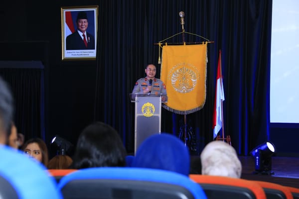 Divhumas Polri Sabet Gold Winner Keterbukaan Informasi di Makaravox UI PR Awards 2025