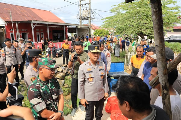 Kapolda Bengkulu Tinjau Langsung Lokasi Terdampak Gempa 6,3 SR