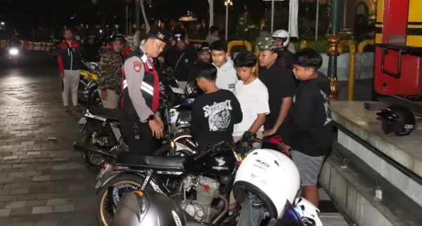 Bebaskan Warga dari Ketakutan, Polisi Malang Gerebek Lokasi Rawan Premanisme!