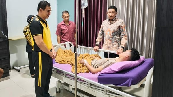 Irjen Pol Ribut Hari Wibowo Jenguk Anggota yang Jadi Korban Penyanderaan di Semarang