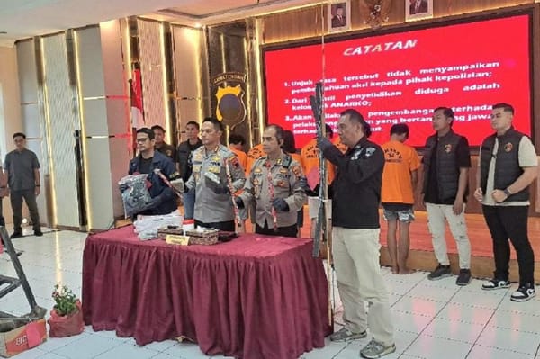 Polrestabes Semarang Kejar Penyandera Polisi dalam Kerusuhan May Day