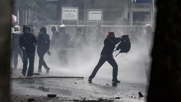 Polisi Amankan Belasan Orang Usai Ricuh dalam Demo May Day di Semarang