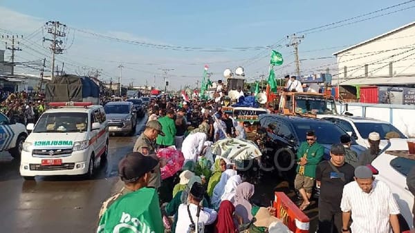 Istigasah Banjir Rob di Demak, Warga Harap Prabowo Datang Meninjau