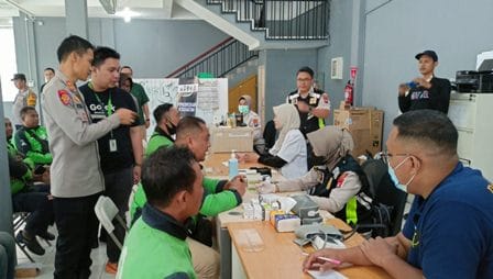 Cegah Penyakit Sejak Dini, Polresta Malang Kota Sediakan Layanan Kesehatan Gratis untuk Ojol