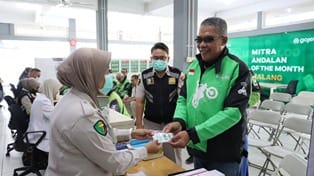 Sambut Hari Bhayangkara ke-79, Polresta Malang Kota Beri Layanan Kesehatan Gratis untuk Driver Ojol