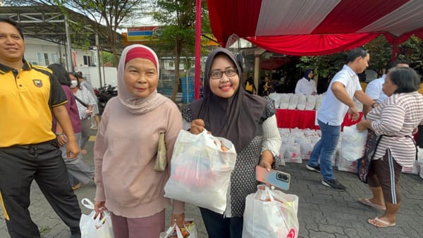 Peduli Masyarakat, Bhayangkari Polrestabes Semarang Gelar Bazar Sembako Murah