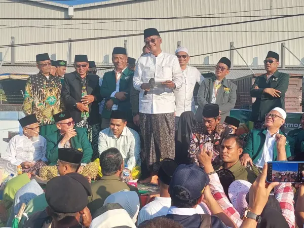 Seratus Ribu Nahdliyin Tumpah Ruah di Pantura Sayung dalam Aksi Peduli Rob PCNU Demak